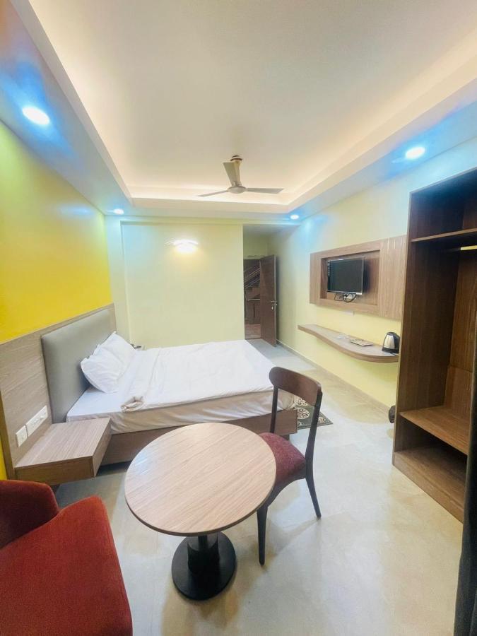 Royal Beach International Puri Exterior photo