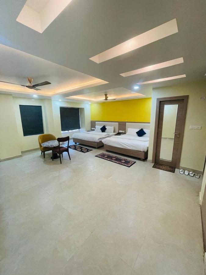 Royal Beach International Puri Exterior photo