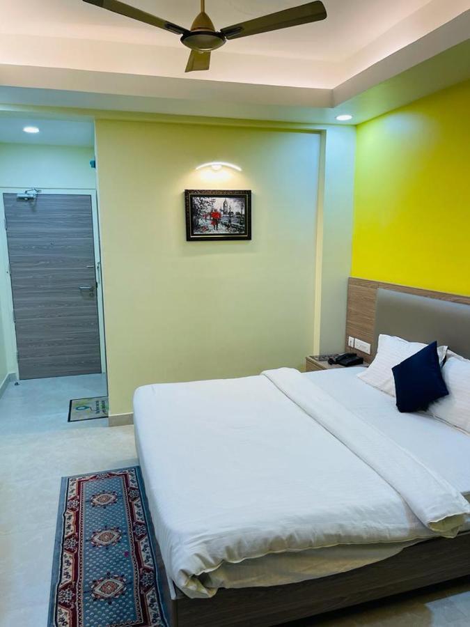 Royal Beach International Puri Exterior photo